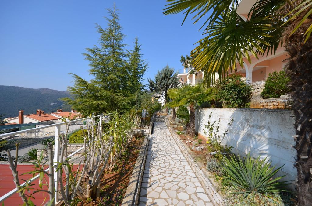 Apartments Slavica Rabac Exterior photo