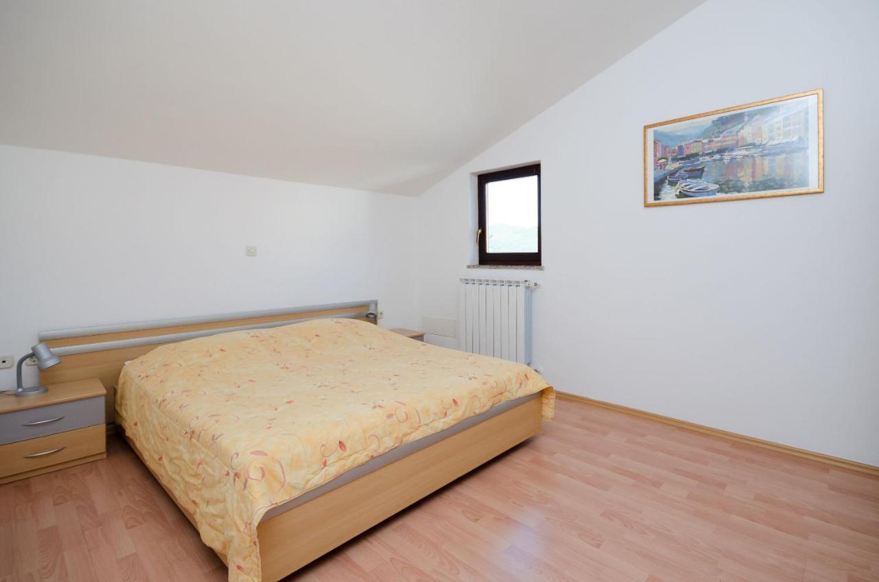 Apartments Slavica Rabac Exterior photo